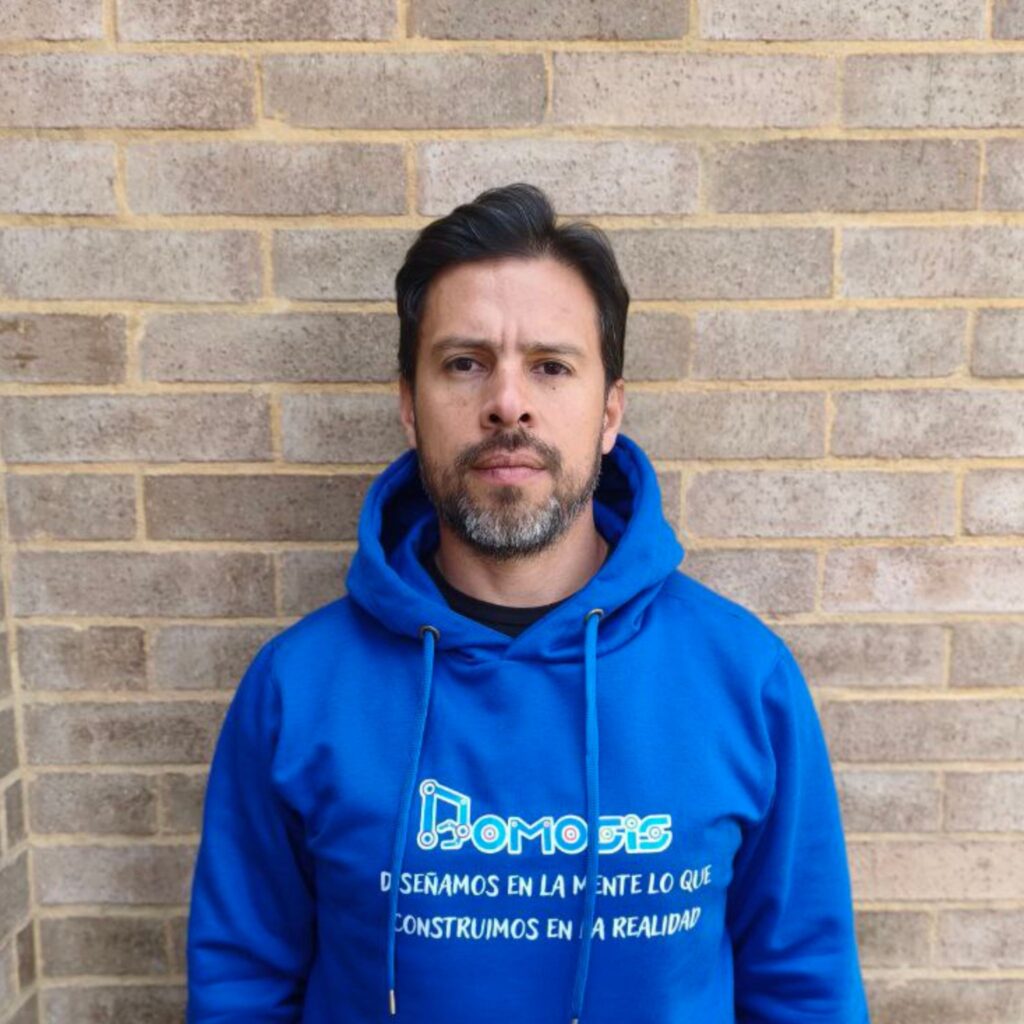 JUAN ESCOBAR  GERENTE DE CUENTA